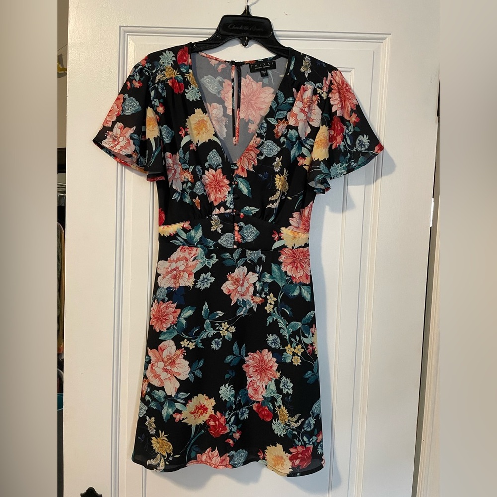Trixxi floral dress. Size small